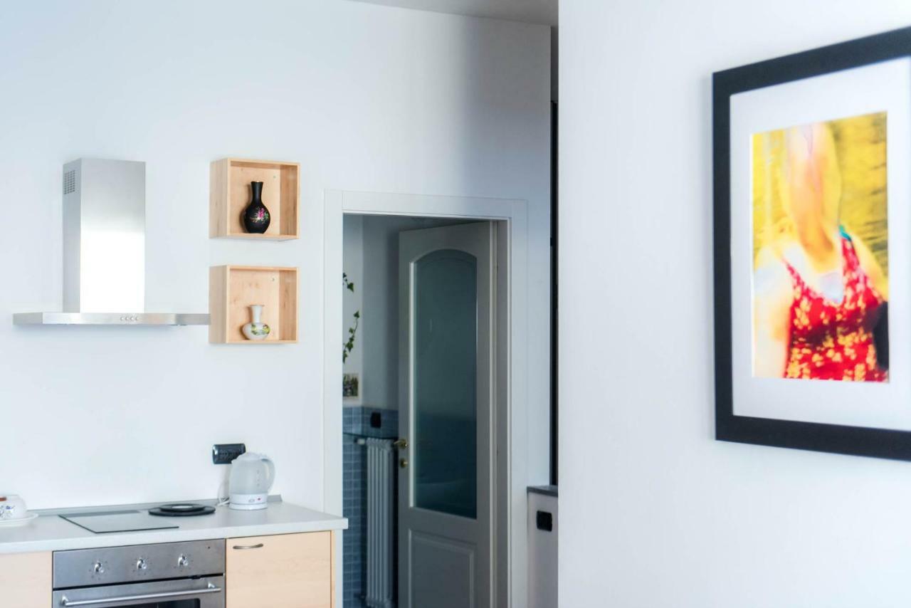 Al Piccolo Molo Apartment โกโม ภายนอก รูปภาพ