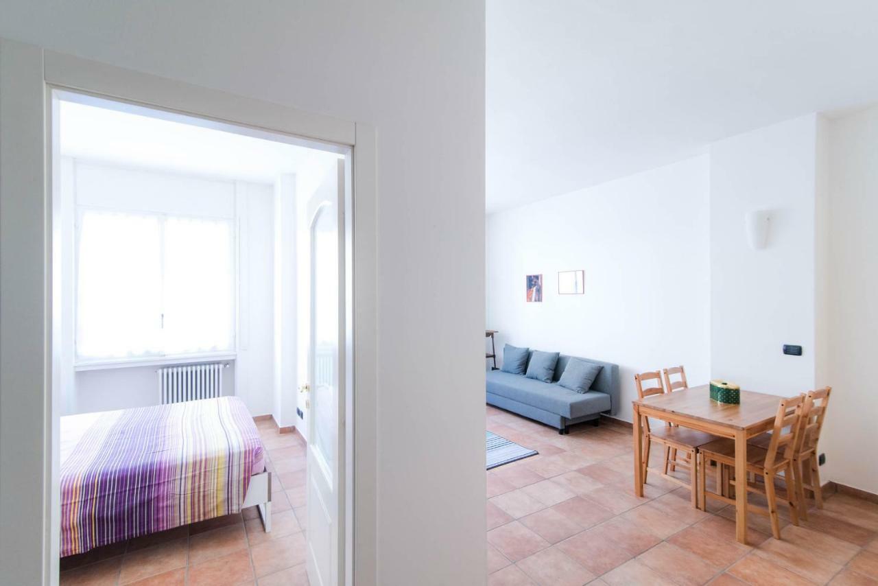 Al Piccolo Molo Apartment โกโม ภายนอก รูปภาพ